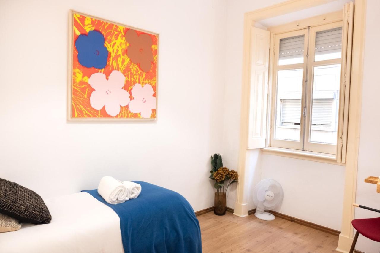 Central Apartment With Terrace By Lovelystay Lisboa Eksteriør billede