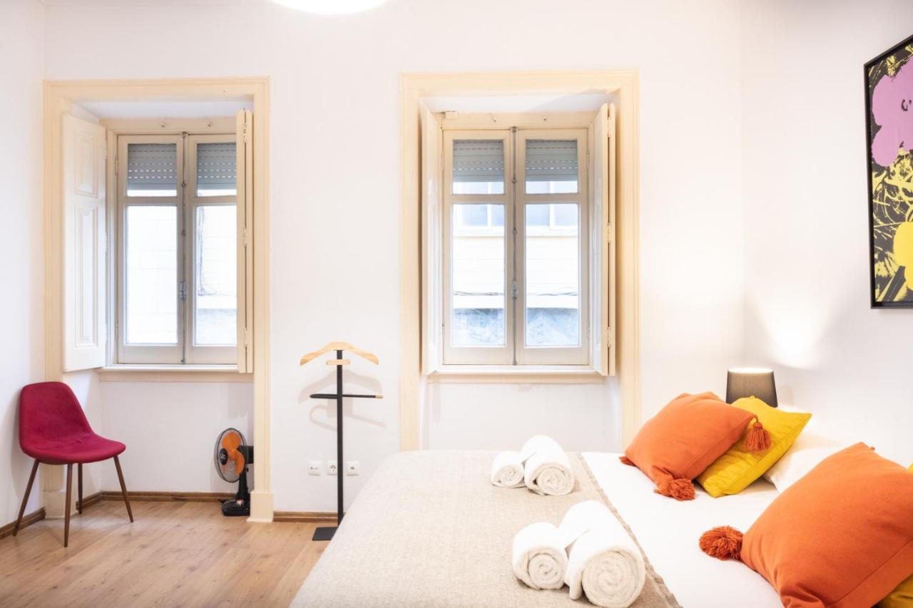 Central Apartment With Terrace By Lovelystay Lisboa Eksteriør billede