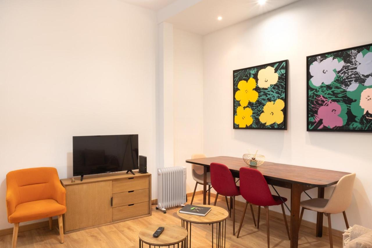 Central Apartment With Terrace By Lovelystay Lisboa Eksteriør billede